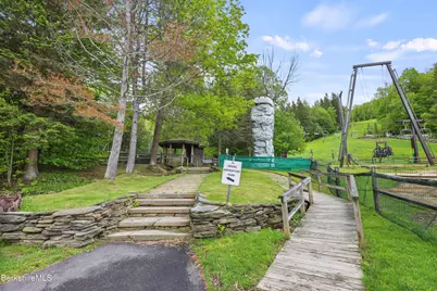 9123 Mountainside Dr, Hancock, MA 01237 - Photo 56