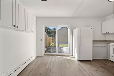 64-66 Stratford Ave, Pittsfield, MA 01201 - Photo 50
