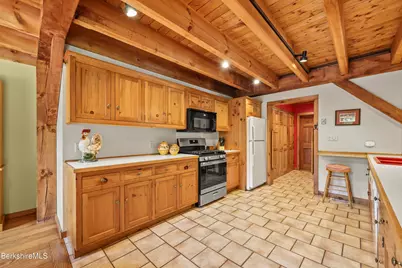 525 Rote Hill Rd, Sheffield, MA 01257 - Photo 18
