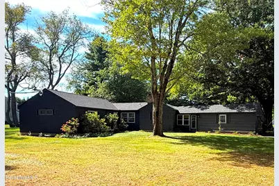 9 Park Ln, Sheffield, MA 01257 - Photo 1