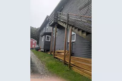 86 E Center St, Pittsfield, MA 01201 - Photo 12