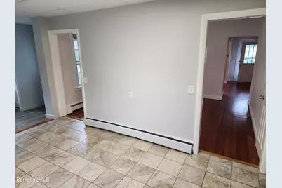 126 High St, Pittsfield, MA 01201 - Photo 4