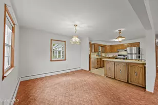 25 Brighton Ave, Pittsfield, MA 01201 - Photo 8