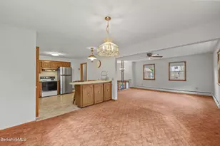 25 Brighton Ave, Pittsfield, MA 01201 - Photo 10