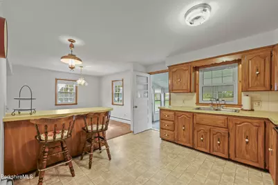 25 Brighton Ave, Pittsfield, MA 01201 - Photo 16