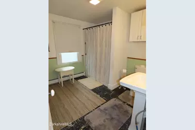 9 Summer St, Adams, MA 01220 - Photo 24