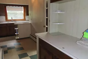 9 Summer St, Adams, MA 01220 - Photo 28