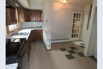 9 Summer St, Adams, MA 01220 - Photo 26