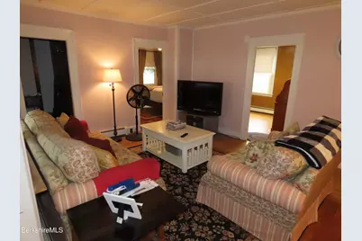 9 Summer St, Adams, MA 01220 - Photo 16