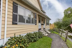 17 Goodman Ln, Pittsfield, MA 01201 - Photo 4