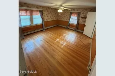 8 1/2 Orchard St, Adams, MA 01220 - Photo 12