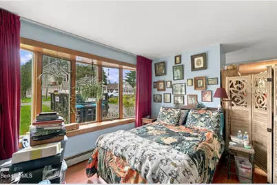 85 Clarendon St, Pittsfield, MA 01201 - Photo 6