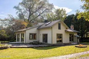 14 Glendale Middle Rd, Stockbridge, MA 01262 - Photo 4
