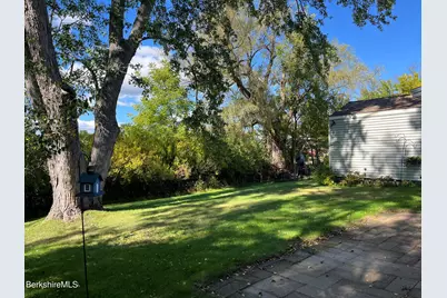 43 Doreen St, Pittsfield, MA 01201 - Photo 34