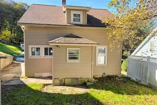 36 Randall St, Adams, MA 01220 - Photo 2
