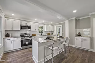 971 N State Rd, Cheshire, MA 01225 - Photo 1