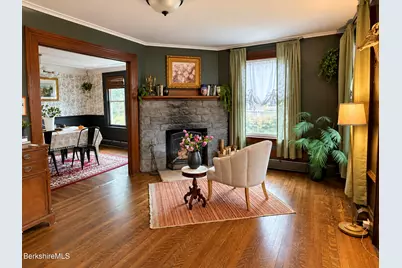 41 Quincy St, North Adams, MA 01247 - Photo 4