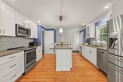 4 Glendale Dr, Adams, MA 01220 - Photo 16