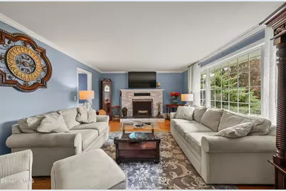 4 Glendale Dr, Adams, MA 01220 - Photo 6