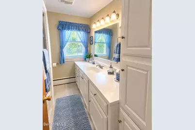 102 Tor Ct, Pittsfield, MA 01201 - Photo 16