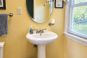 102 Tor Ct, Pittsfield, MA 01201 - Photo 14