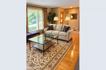 102 Tor Ct, Pittsfield, MA 01201 - Photo 8