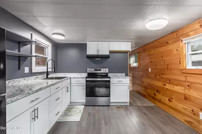 245 Cheshire Rd #5, Pittsfield, MA 01201 - Photo 6