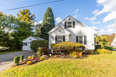 90 Euclid Ave, Pittsfield, MA 01201 - Photo 2