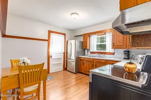 90 Euclid Ave, Pittsfield, MA 01201 - Photo 12