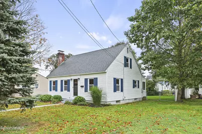 6 Park Circle Dr, Dalton, MA 01226 - Photo 2
