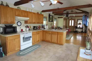 111 Franklin St, North Adams, MA 01247 - Photo 10