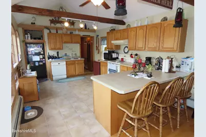 111 Franklin St, North Adams, MA 01247 - Photo 8