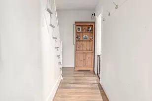 35 Danforth Ave, Pittsfield, MA 01201 - Photo 10