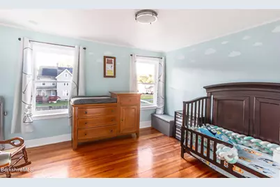 35 Danforth Ave, Pittsfield, MA 01201 - Photo 12