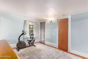 35 Danforth Ave, Pittsfield, MA 01201 - Photo 18