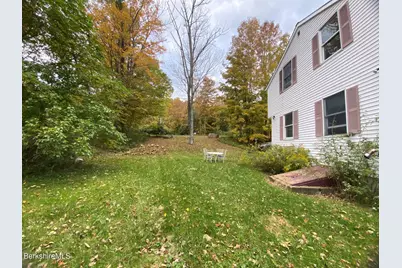 95 Curtis St, Hinsdale, MA 01235 - Photo 4
