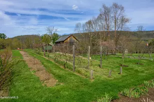 264 & 260 Main Rd, Tyringham, MA 01264 - Photo 48