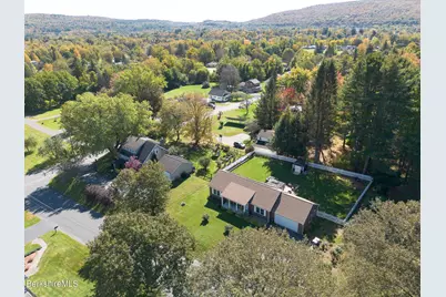25 Raymond Dr, Dalton, MA 01226 - Photo 8