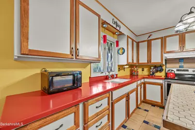 111 Lebanon Ave, Pittsfield, MA 01201 - Photo 20