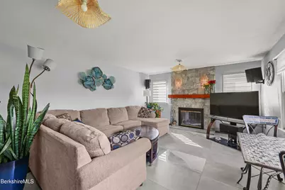111 Lebanon Ave, Pittsfield, MA 01201 - Photo 8