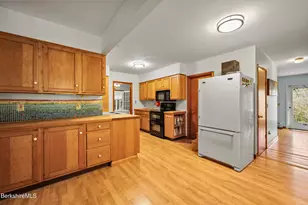 166 Whitman Rd, Hancock, MA 01237 - Photo 14