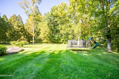 506 Gale Ave, Pittsfield, MA 01201 - Photo 36