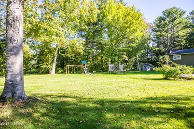 506 Gale Ave, Pittsfield, MA 01201 - Photo 32