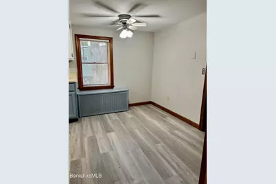 42 Newell St, Pittsfield, MA 01201 - Photo 18