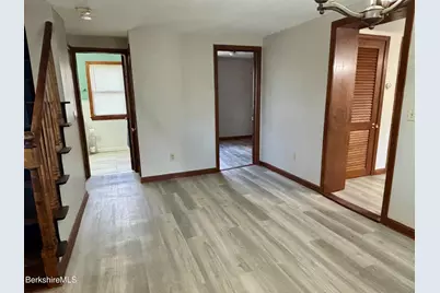 42 Newell St, Pittsfield, MA 01201 - Photo 14