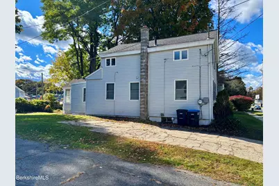 42 Newell St, Pittsfield, MA 01201 - Photo 4