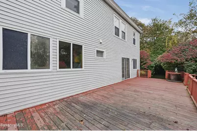 55 Fairview Ave, Pittsfield, MA 01201 - Photo 12