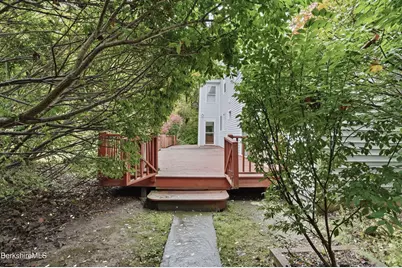 55 Fairview Ave, Pittsfield, MA 01201 - Photo 14