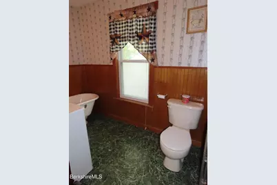 17 Bobs Hill, Adams, MA 01220 - Photo 32