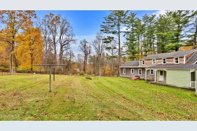 3 Pleasant View Dr, Great Barrington, MA 01230 - Photo 2